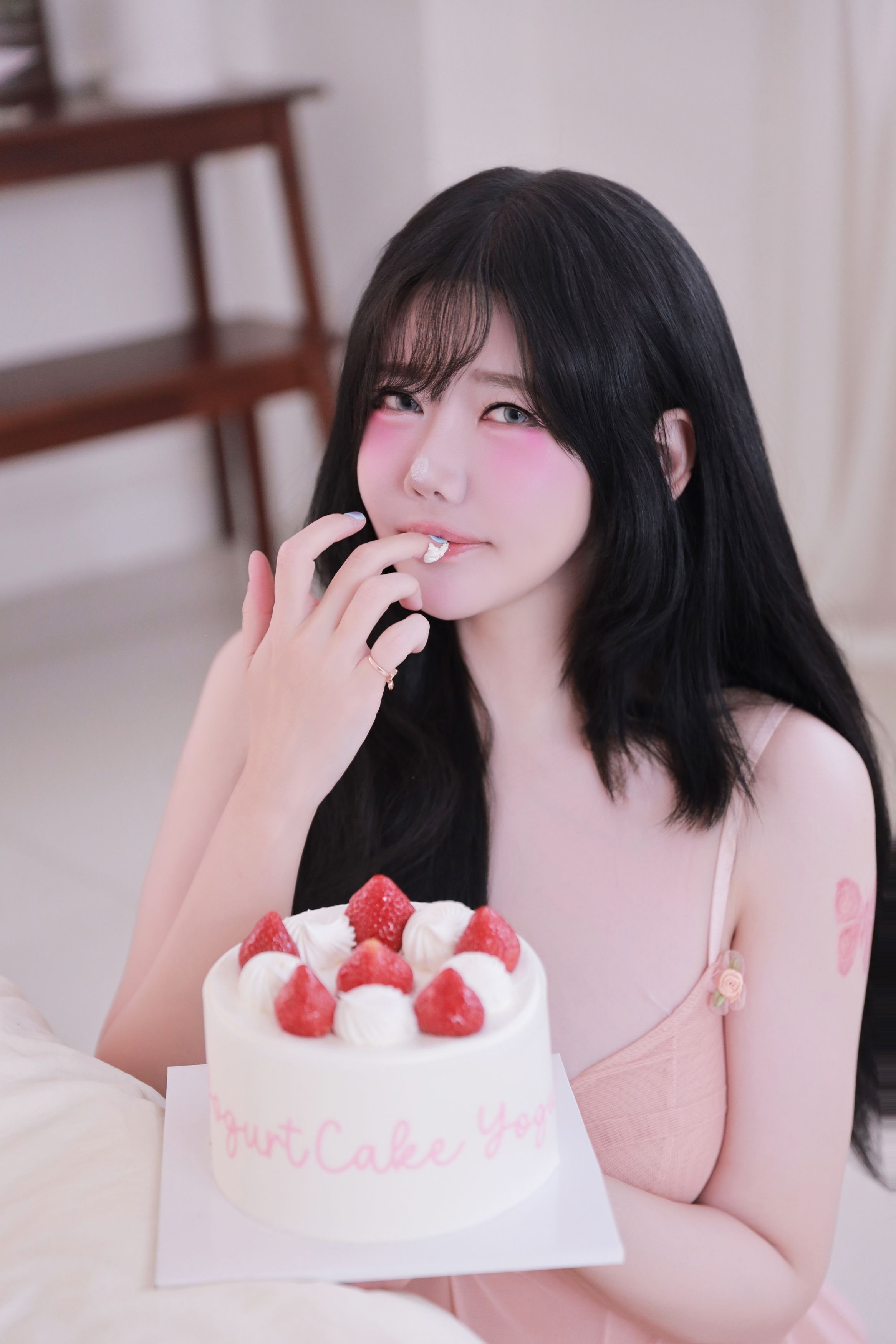 Jisu-a-안지수--Birthday-100P-08-19