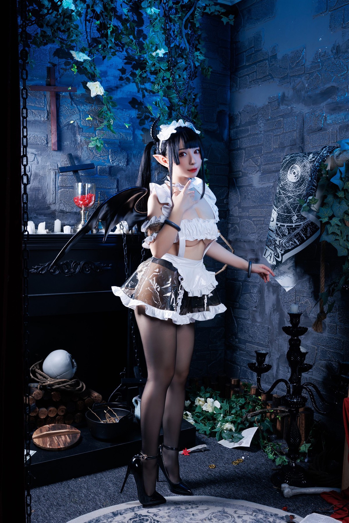 Cosplay-胡桃猫Kurumineko-女仆吸血姬-Vol01-03-20-11