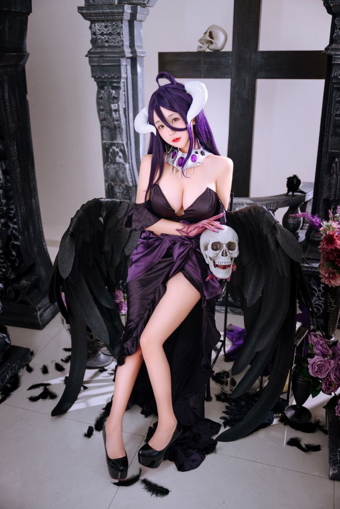 日奈娇---20241月月刊-雅儿贝德礼服-04-11