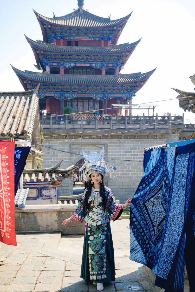 年年---苗疆少女50P-333M-01-24