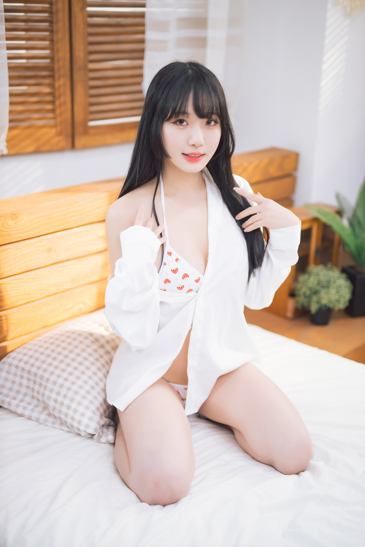 Sooflower-수련수련-Strawberry-Photobook-Set01-11-30