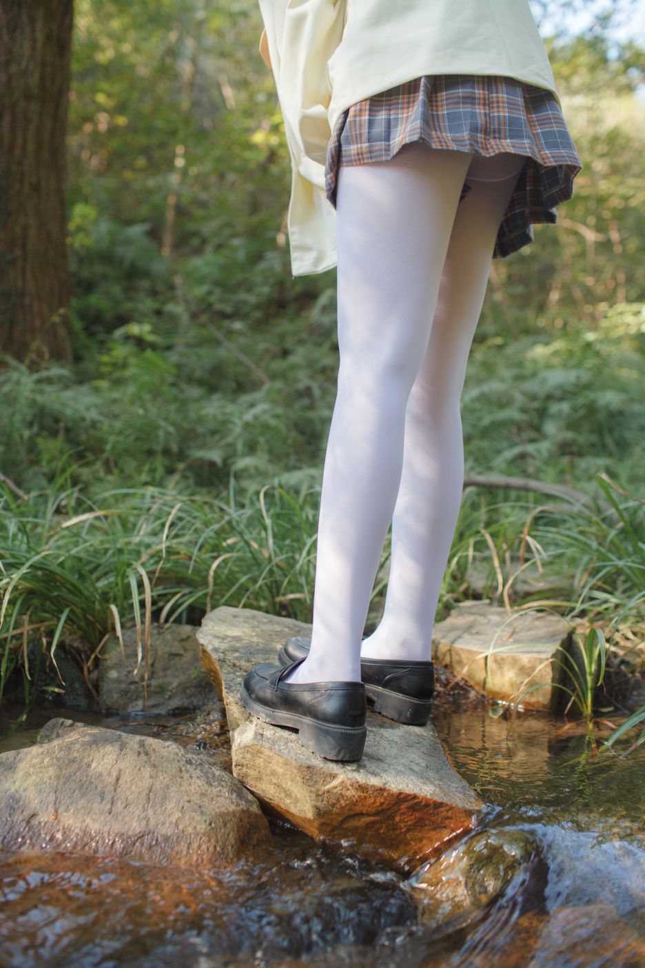 少女秩序写真-EXvol002-白丝格子裙80P-8426M-01-07