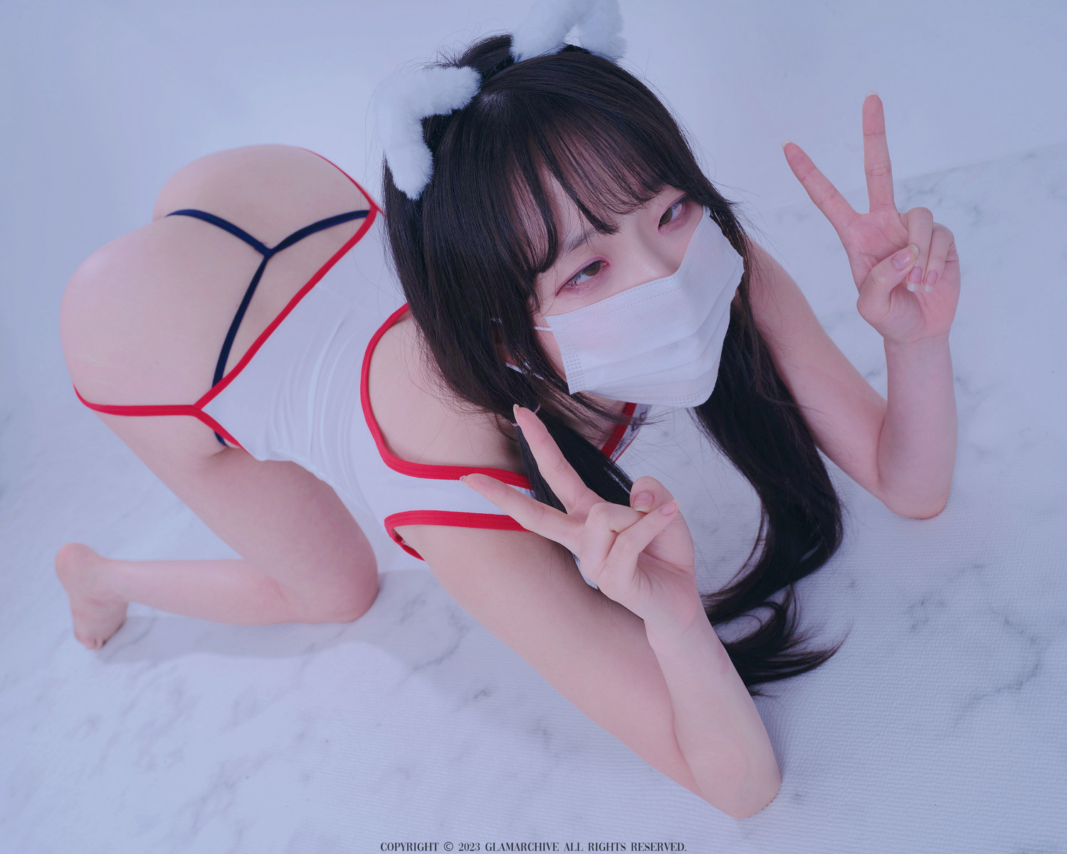 Baeksultang-백설탕-Glamarchive-Front-Slit-Highleg-10-26