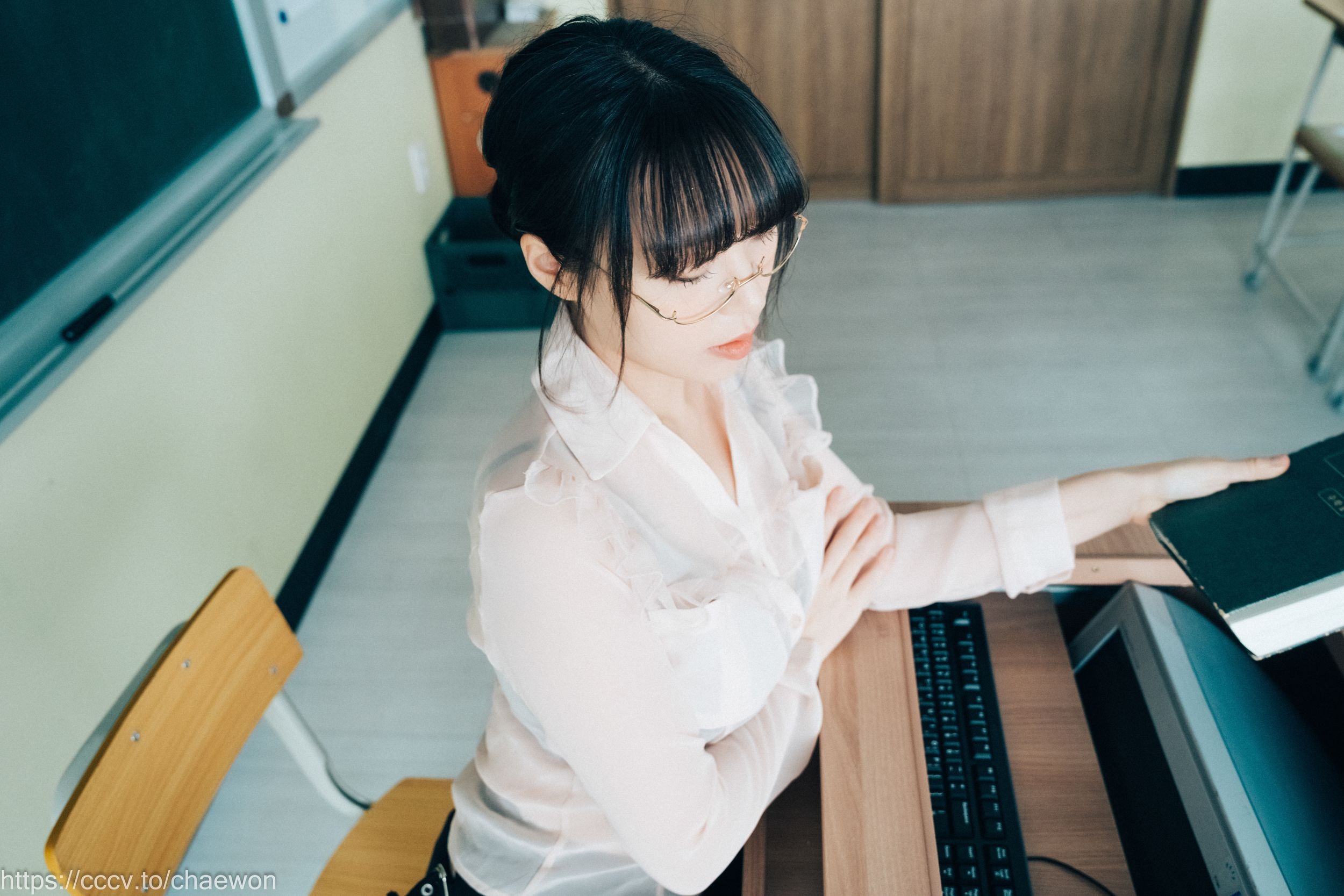 Loozy-Mozzi-모찌--Remedial-Class-Original-Version-205P-09-01