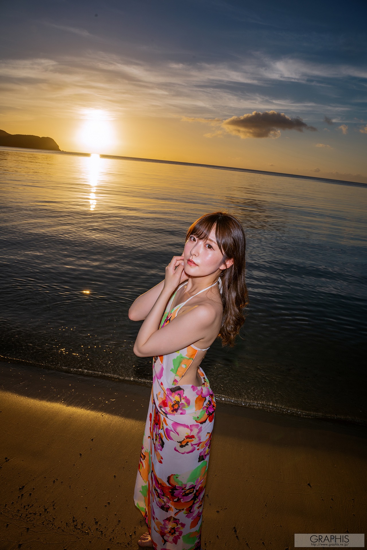 Graphis-Gals--Hikari-Aozora-青空ひかり-Smoothly-141P-08-18