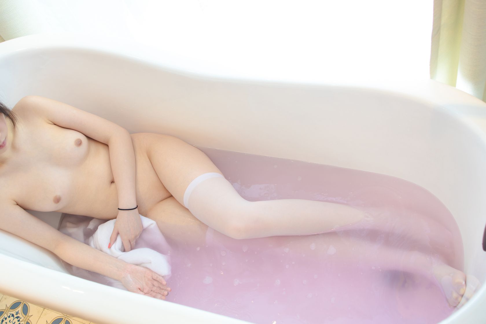 VIP小糕-浴缸-R18-188P1V-576G-02-08