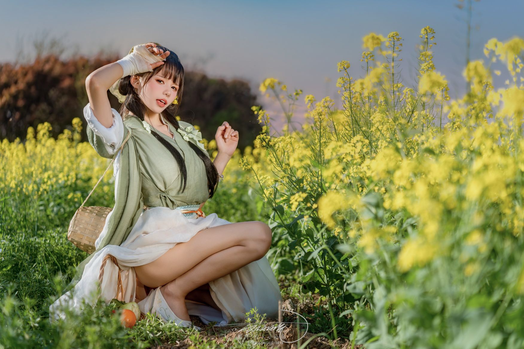 咬人小小兔-黏黏团子兔---五月作品田耕记-74P1V-181GB-06-15