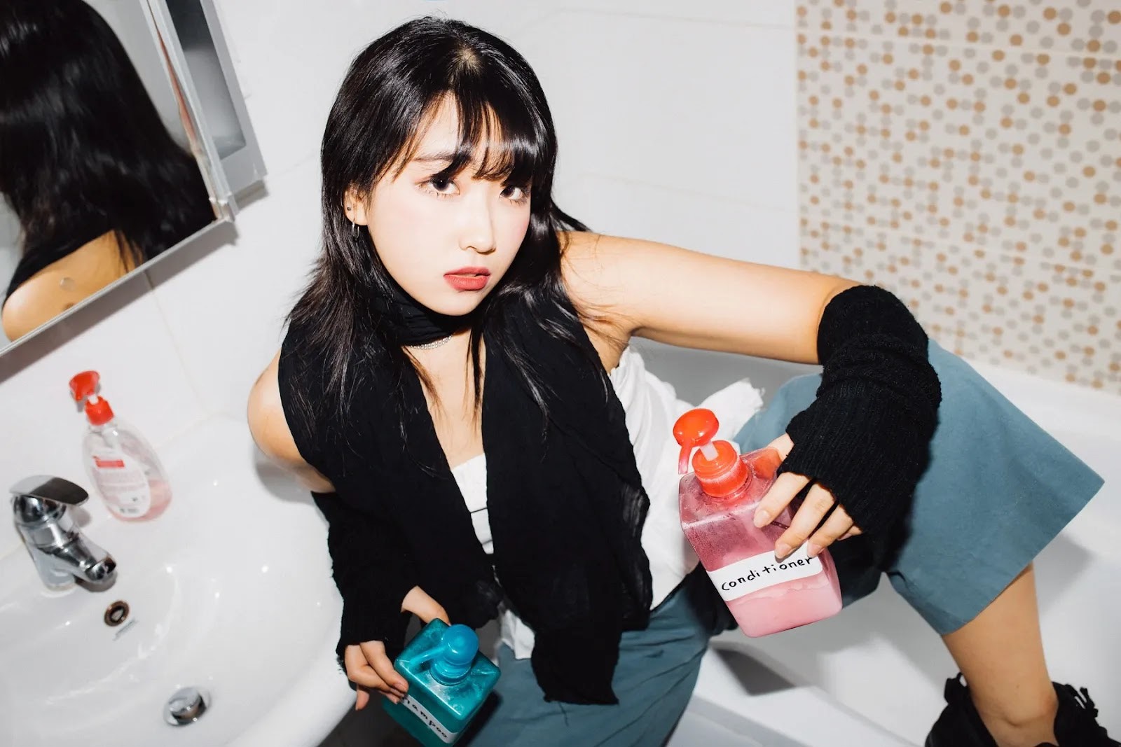 Ji-Eun-Lim-임지은-Moon-Night-Snap-Weirdness-12-30