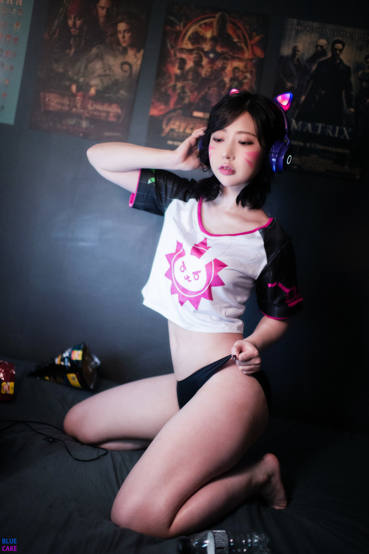 Luci-루시-BLUECAKE-Hello-I-am-DVa-Kim-04-02