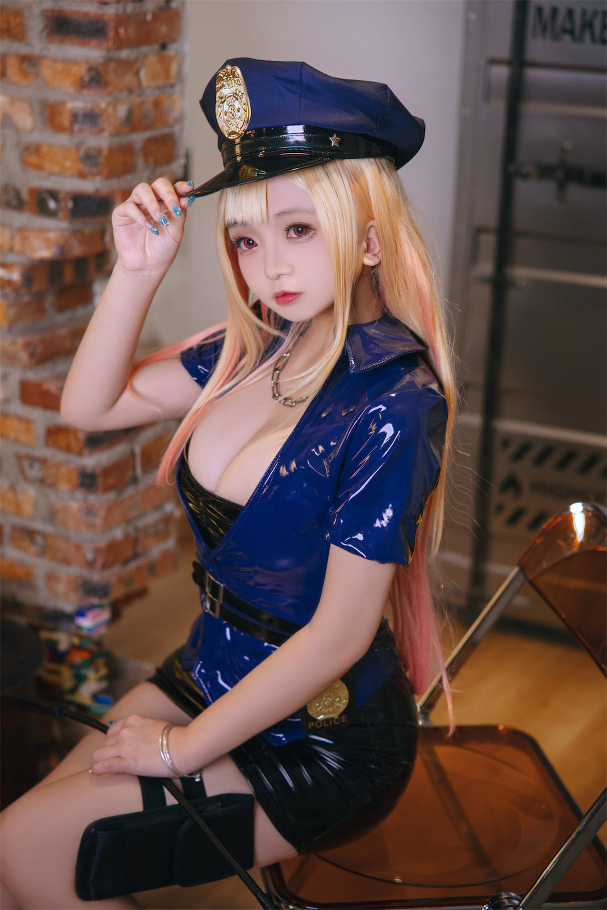Cosplay-日奈娇-喜多川海梦女警-04-06