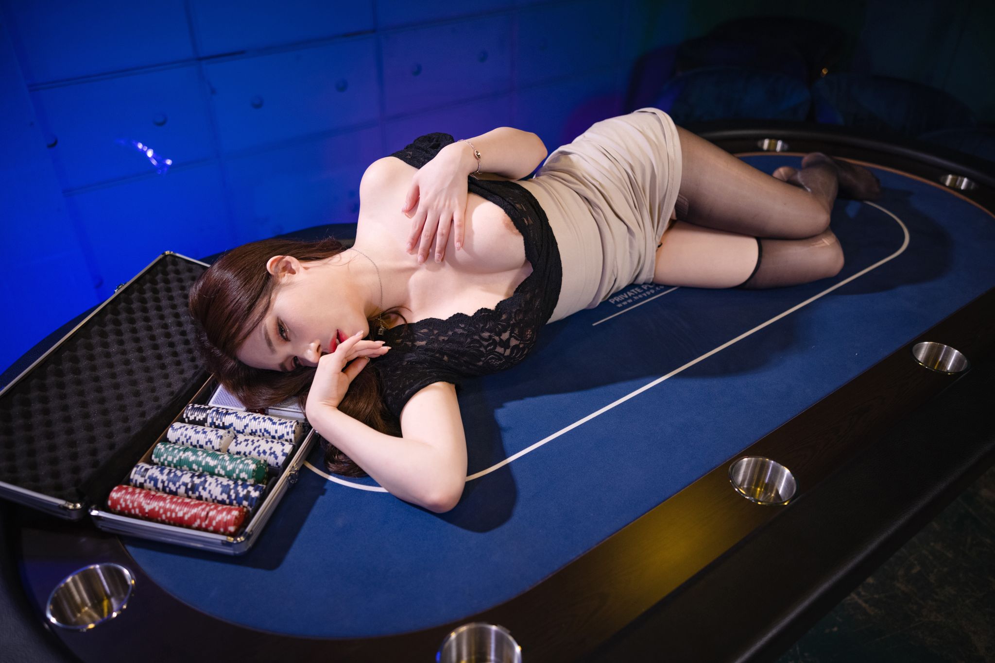 BUNNY-Hani-하니---A-Drunken-Woman-2-02-23