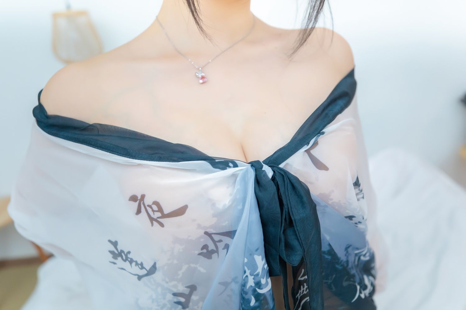 神楽坂真冬-蓬山夜吟-75P2V-223MB-01-31