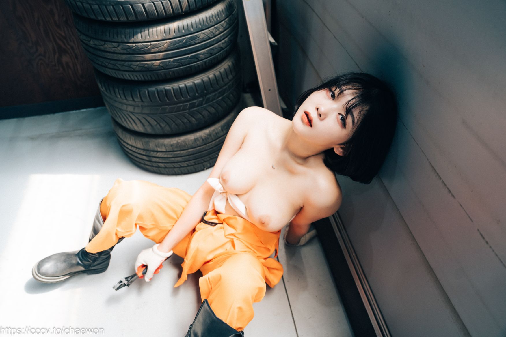 Loozy-Zia-지아---Garage-Girl-02-22