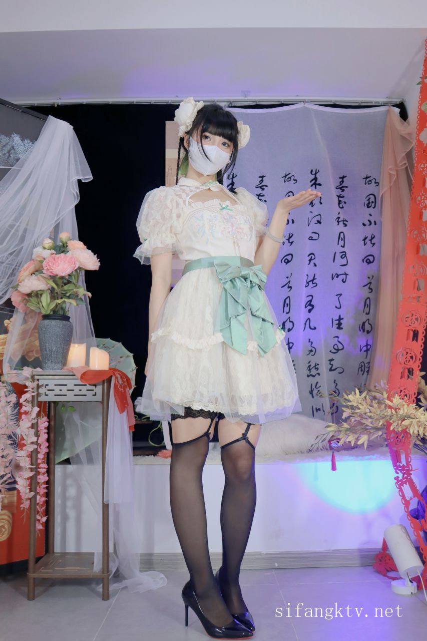 Miao喵酱x小简x奶糊-2024大型三人春晚限定-裸舞才艺-02-16