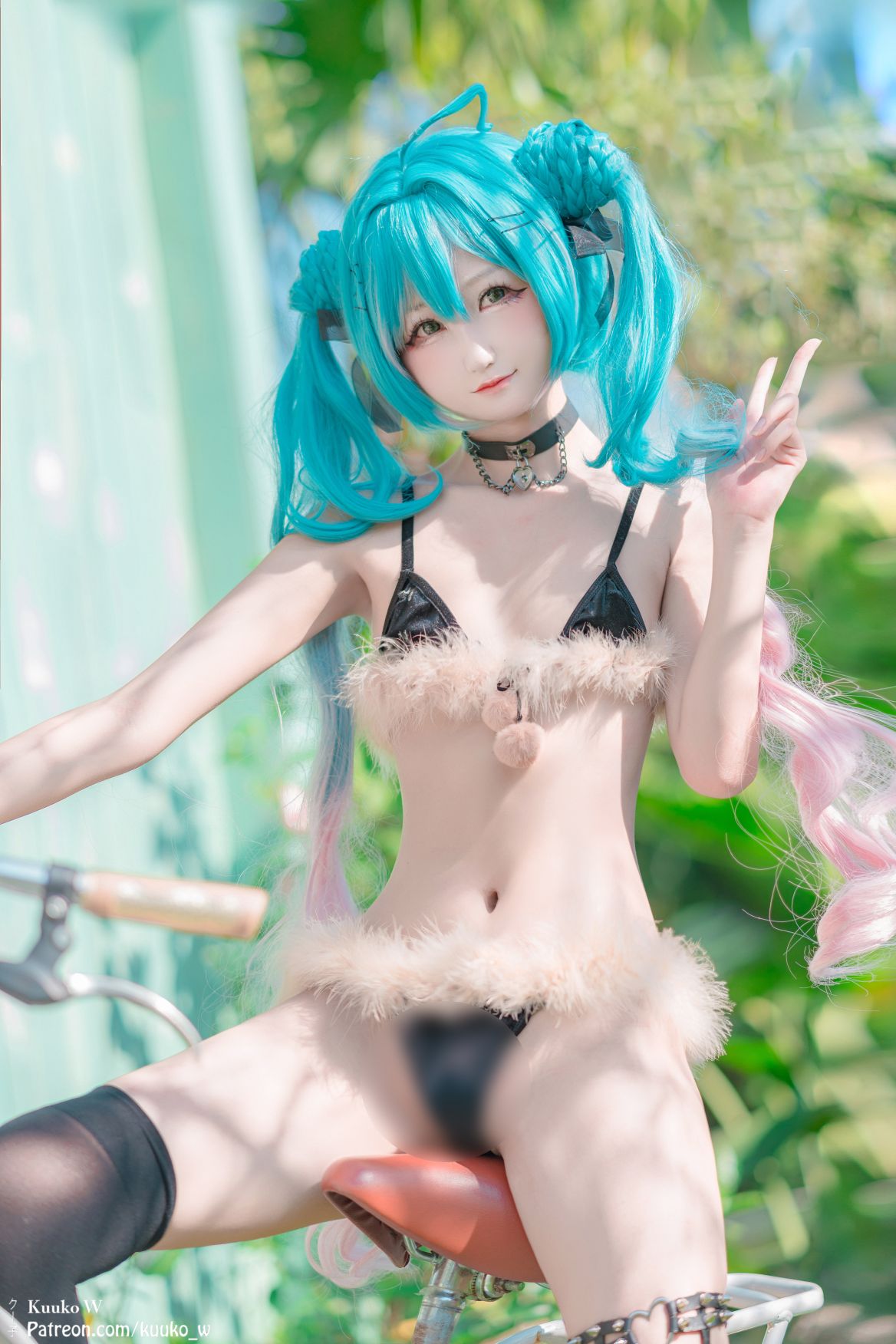 KuukoW-Miku-Hatsune-39P-03-17