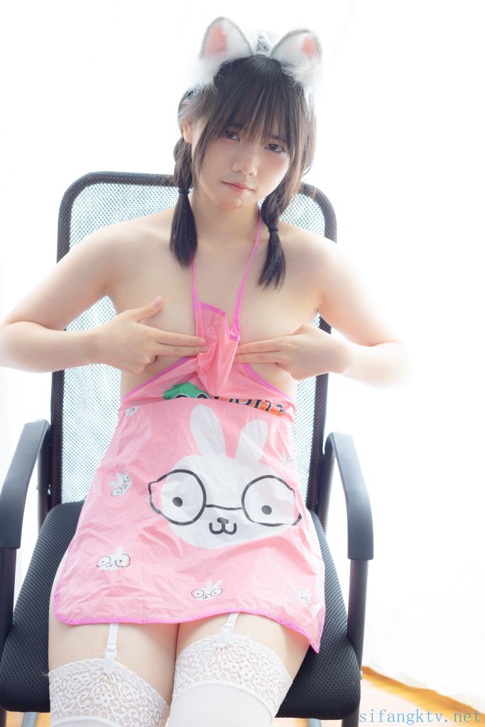 少女秩序---小鱼---粉色肚兜-92P1V-199G-01-12