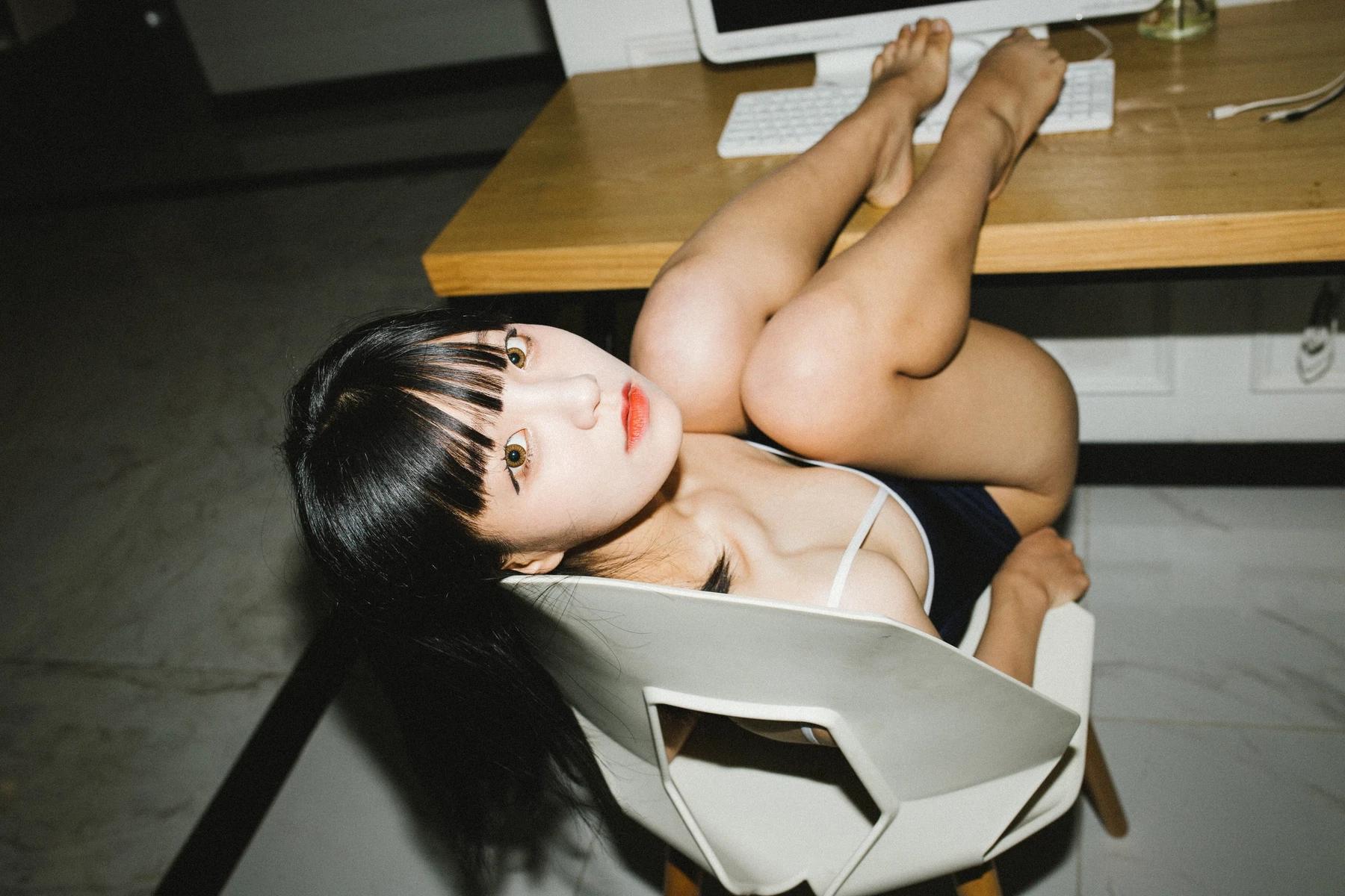 Jeong-Jenny-정제니-Moon-Night-Snap-The-First-Set01-05-07