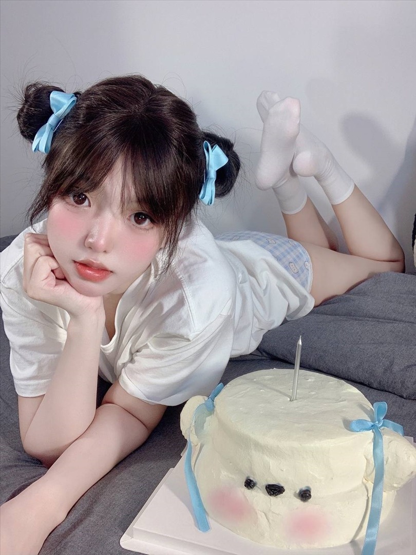 真真u---推特合集-1-432P47V-24752-MB-20240815l-08-17