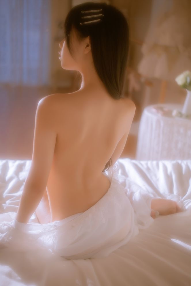 萌芽儿o0-金色套装-70P-1280MB-03-18