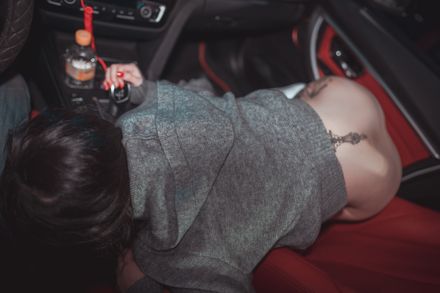 Son-Yeeun-손예은-DJAWA-Drive-My-Car-10-15