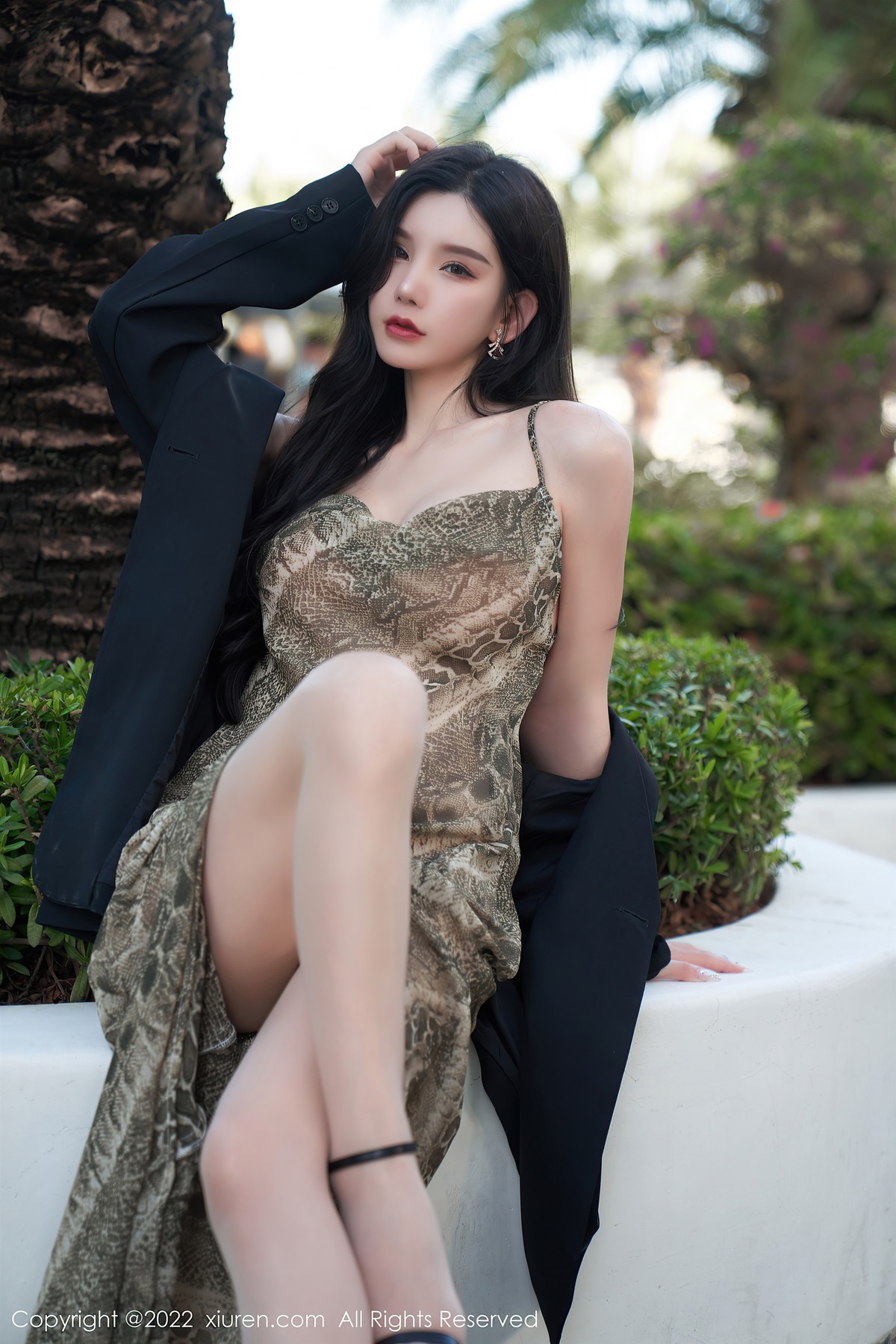 XiuRen秀人网-No4676-周于希Sally-05-01