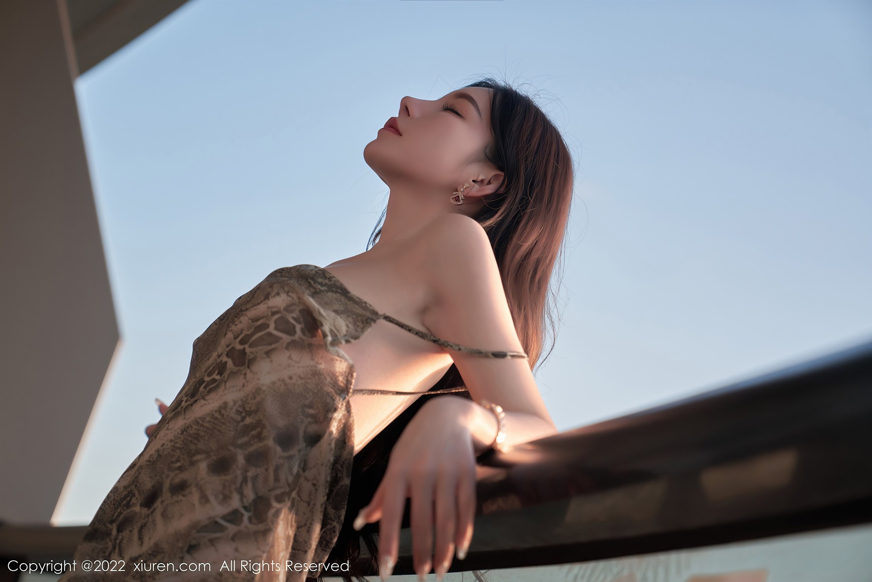 XiuRen秀人网-No4676-周于希Sally-05-01