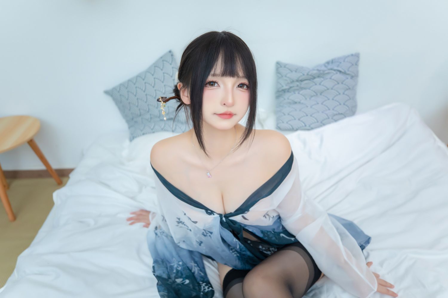 神楽坂真冬-蓬山夜吟-75P2V-223MB-01-31