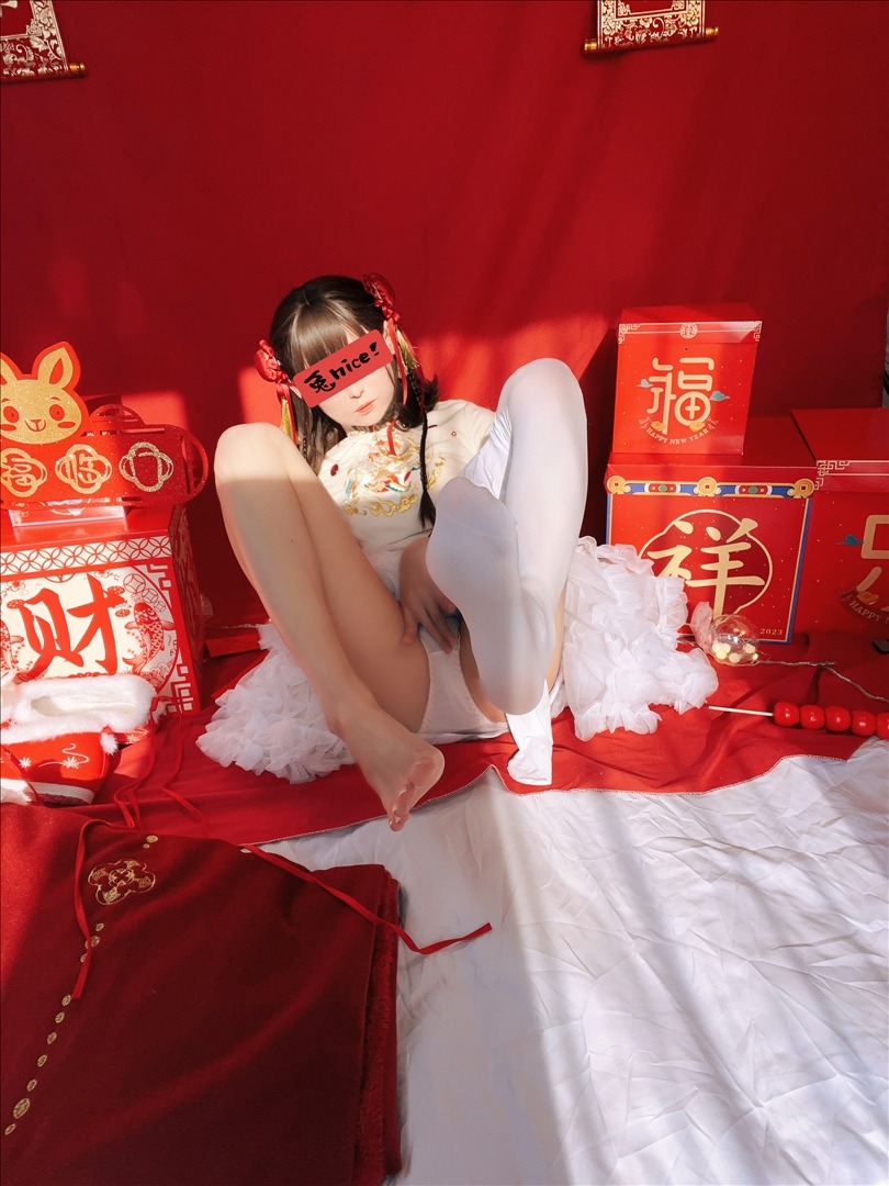 白丝奶糖酱---新年女仆-108P-108P-38759-MB-20240824j-08-25