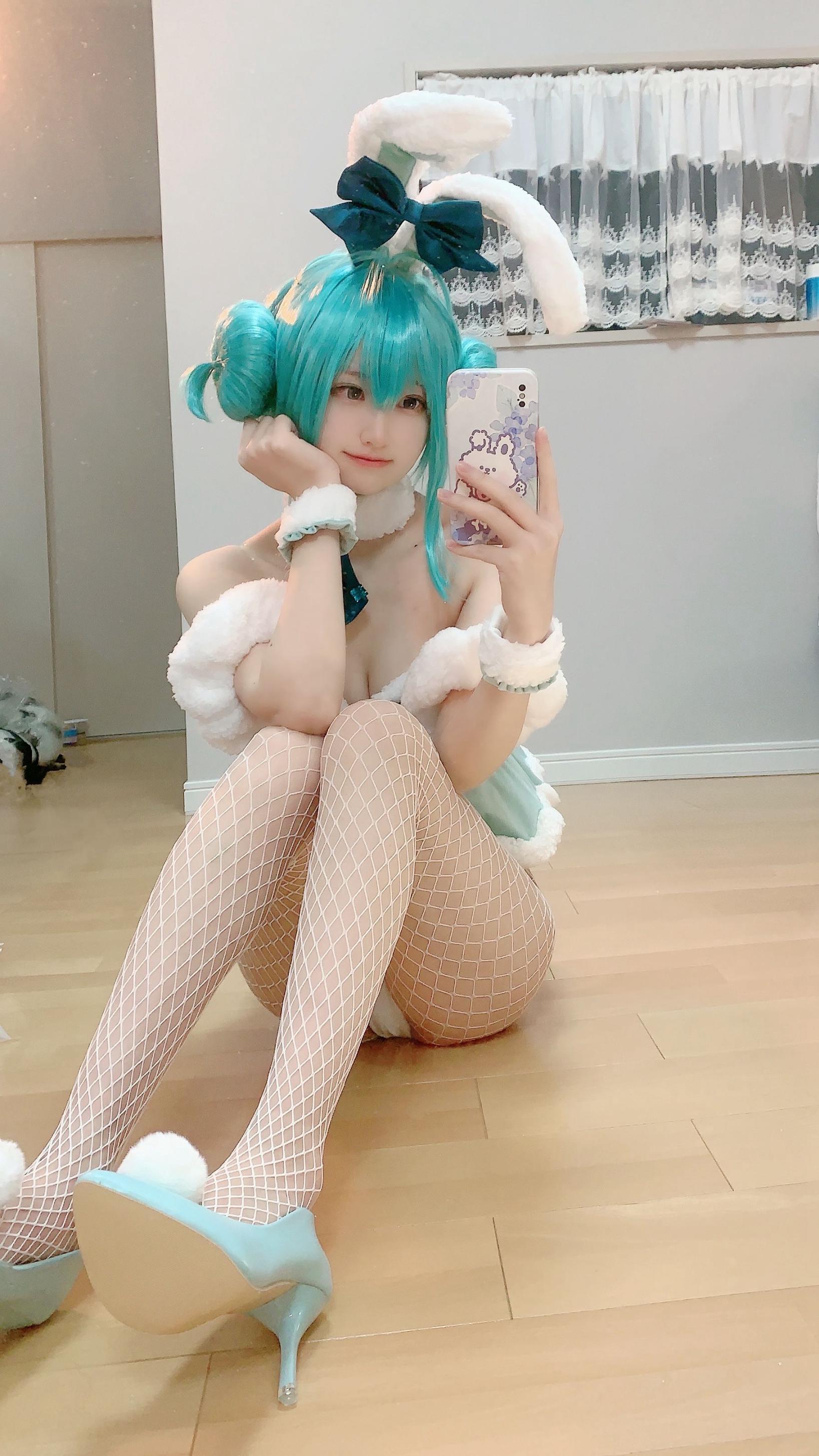 013-千阳快起床---初音兔女郎-27P-4651-MB-08-27