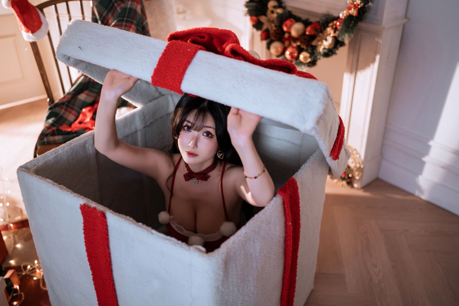 rioko凉凉子---圣诞礼物-51P10V-497MB-01-12