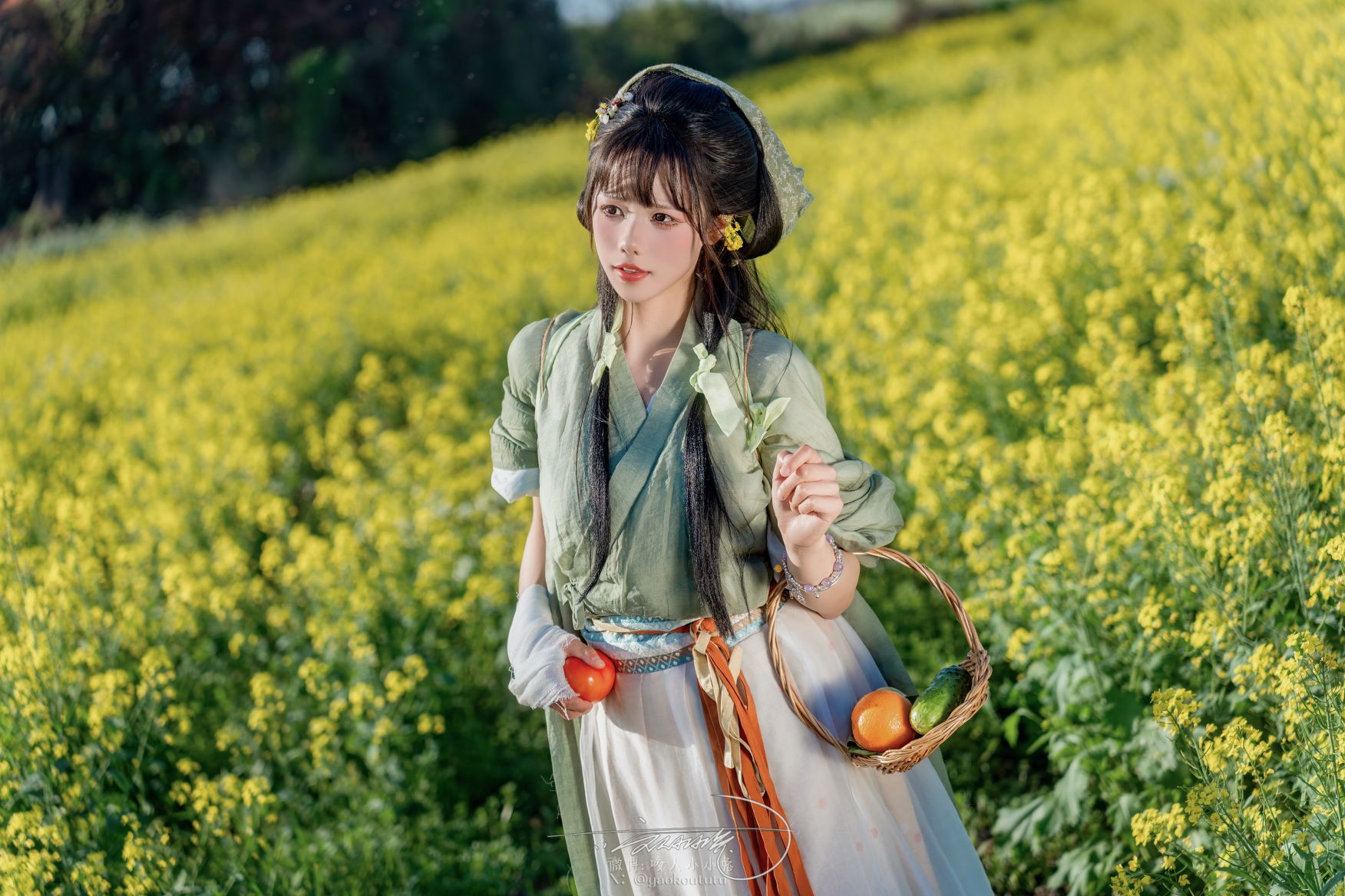 咬人小小兔-黏黏团子兔---五月作品田耕记-74P1V-181GB-06-15