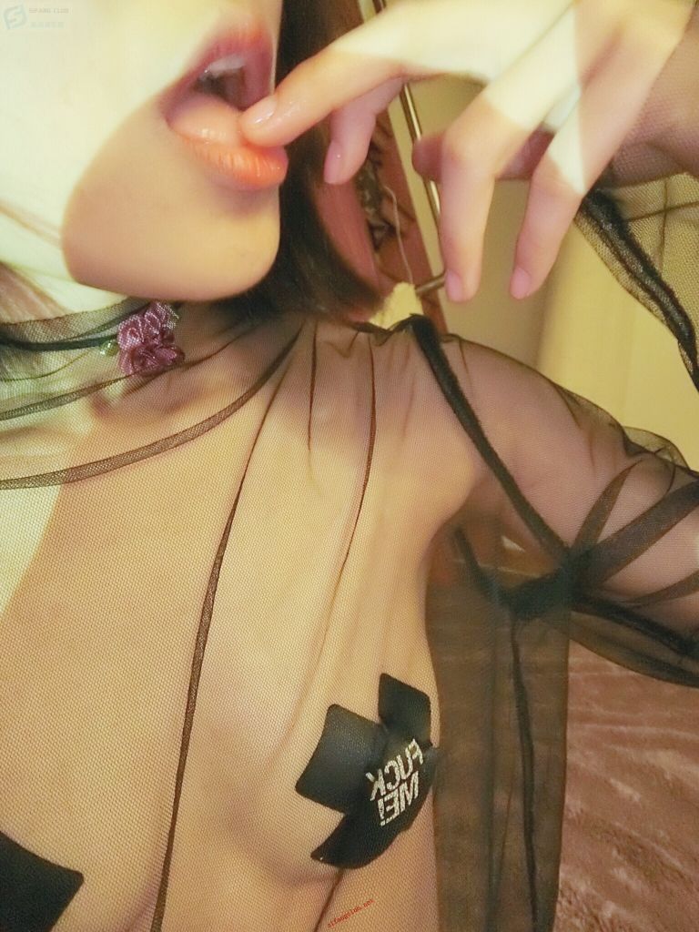 布丁大法---黑丝网袜震动棒---R18-12-23