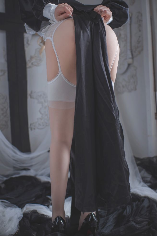 衣衣---修女-59P3V-377MB-07-20