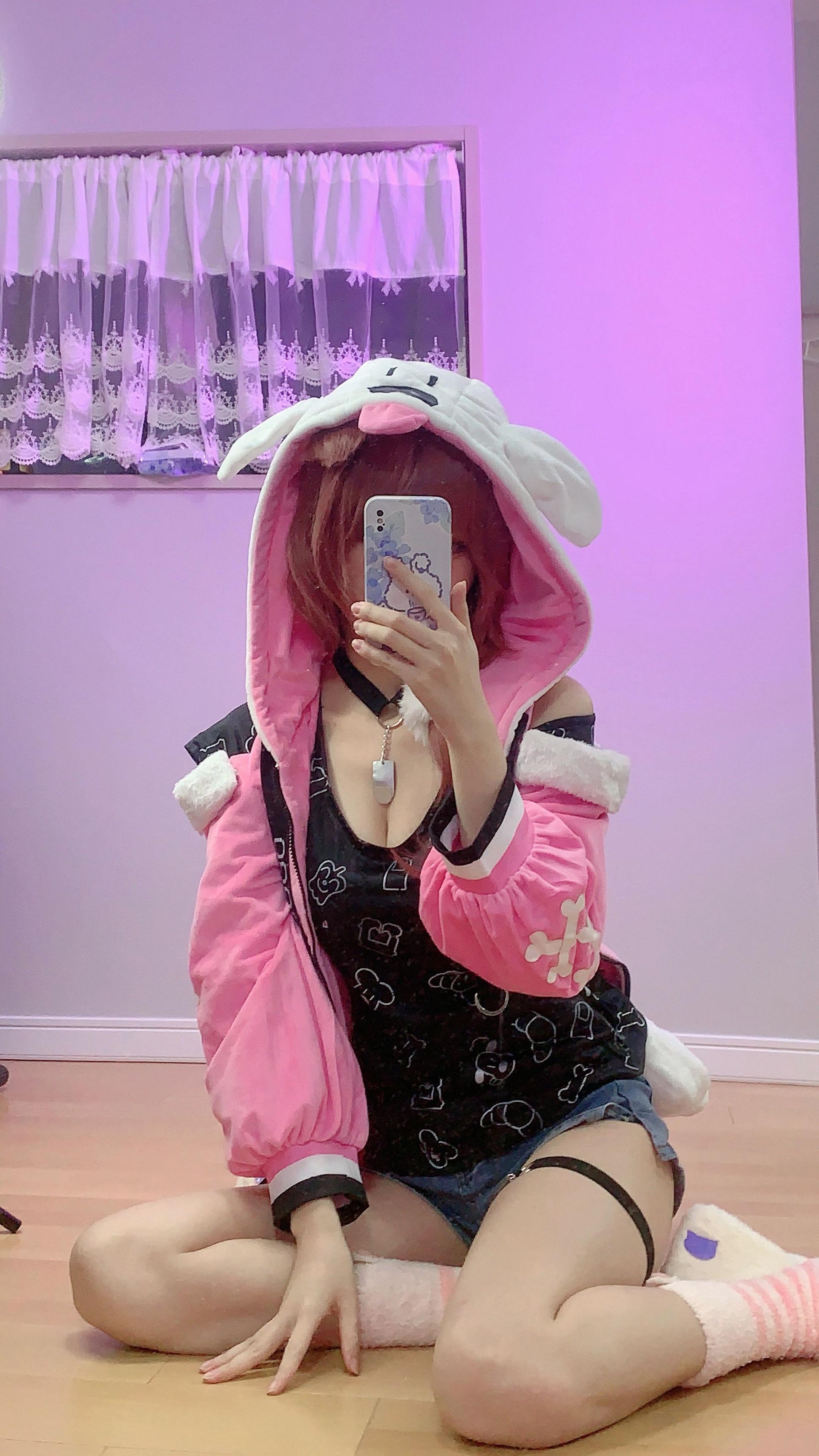 051-千阳快起床---戌神ころね-12P-3945-MB-08-27