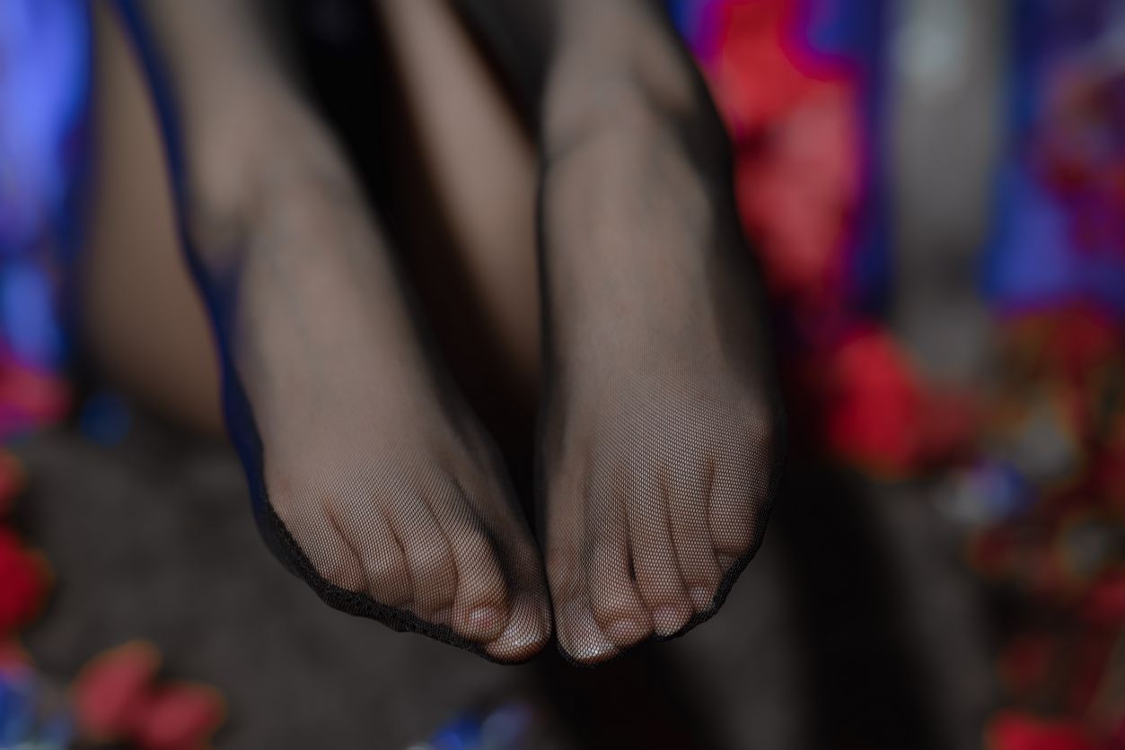 轩萧学姐---万圣节魅魔100p1v-674MB-06-16