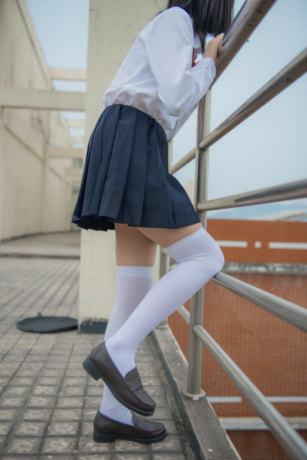 少女秩序写真-vol013-天台JK制服44P-01-10
