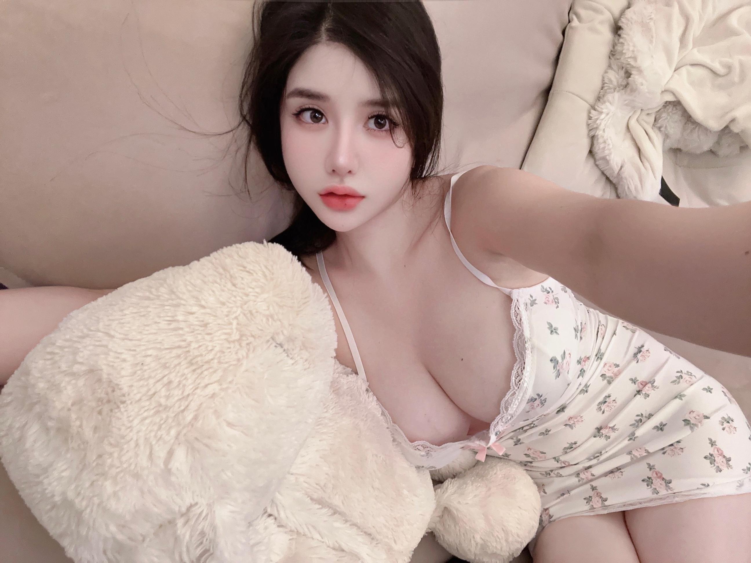 阿色---NO003-巨胸大臀11P-1V-512M-08-16