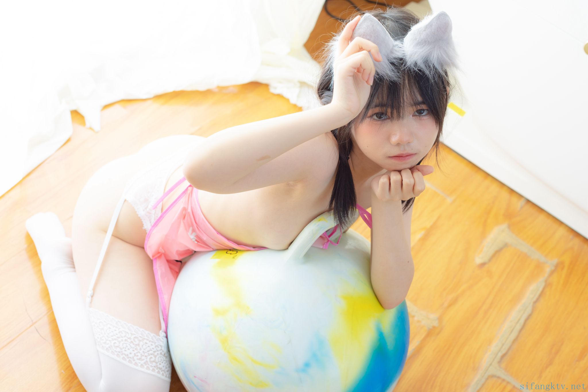 少女秩序---小鱼---粉色肚兜-92P1V-199G-01-12