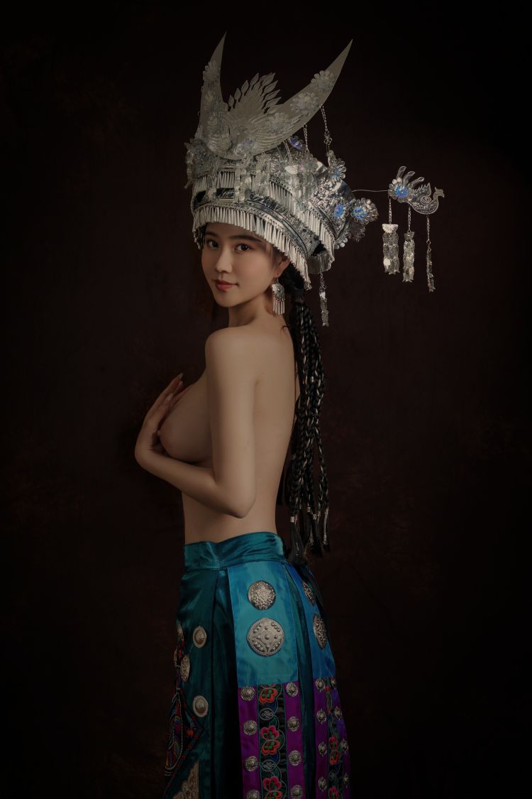 年年---苗疆少女50P-333M-01-24