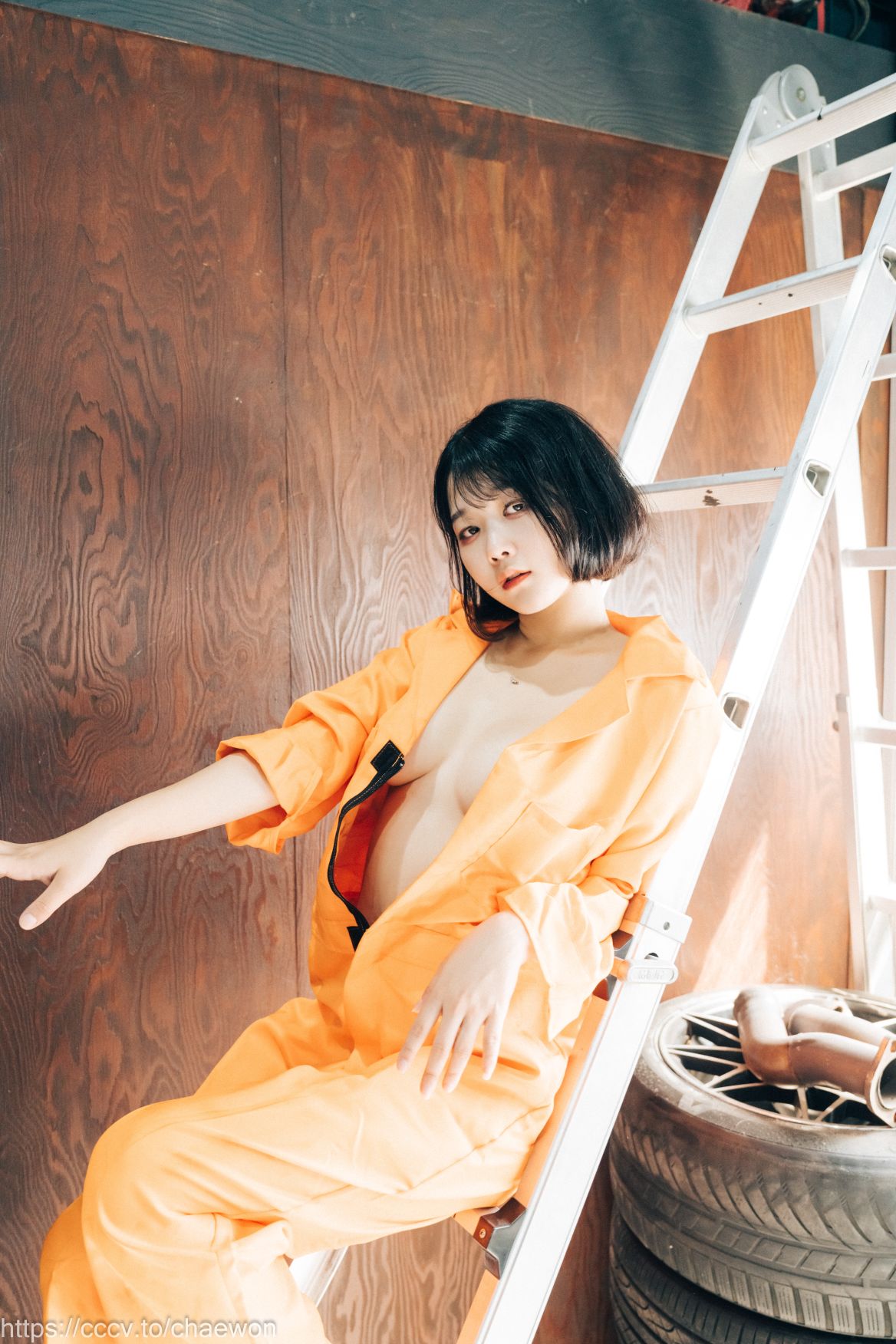 Loozy-Zia-지아---Garage-Girl-02-22