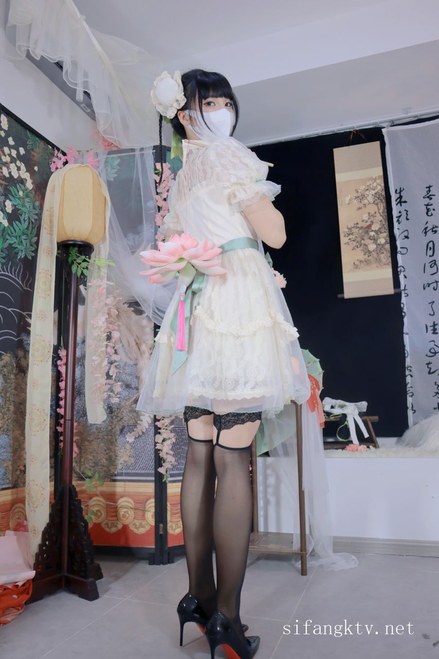 Miao喵酱x小简x奶糊-2024大型三人春晚限定-裸舞才艺-02-16