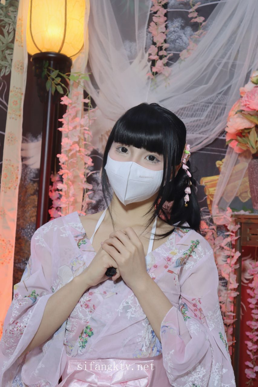 推特福利姬-Miao喵酱-裸舞炮击喷水高潮-02-20