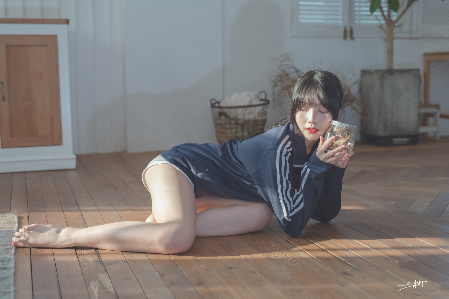 Yuna-유나-SAINT-Photolife-Love-On-Top-Set02-01-29