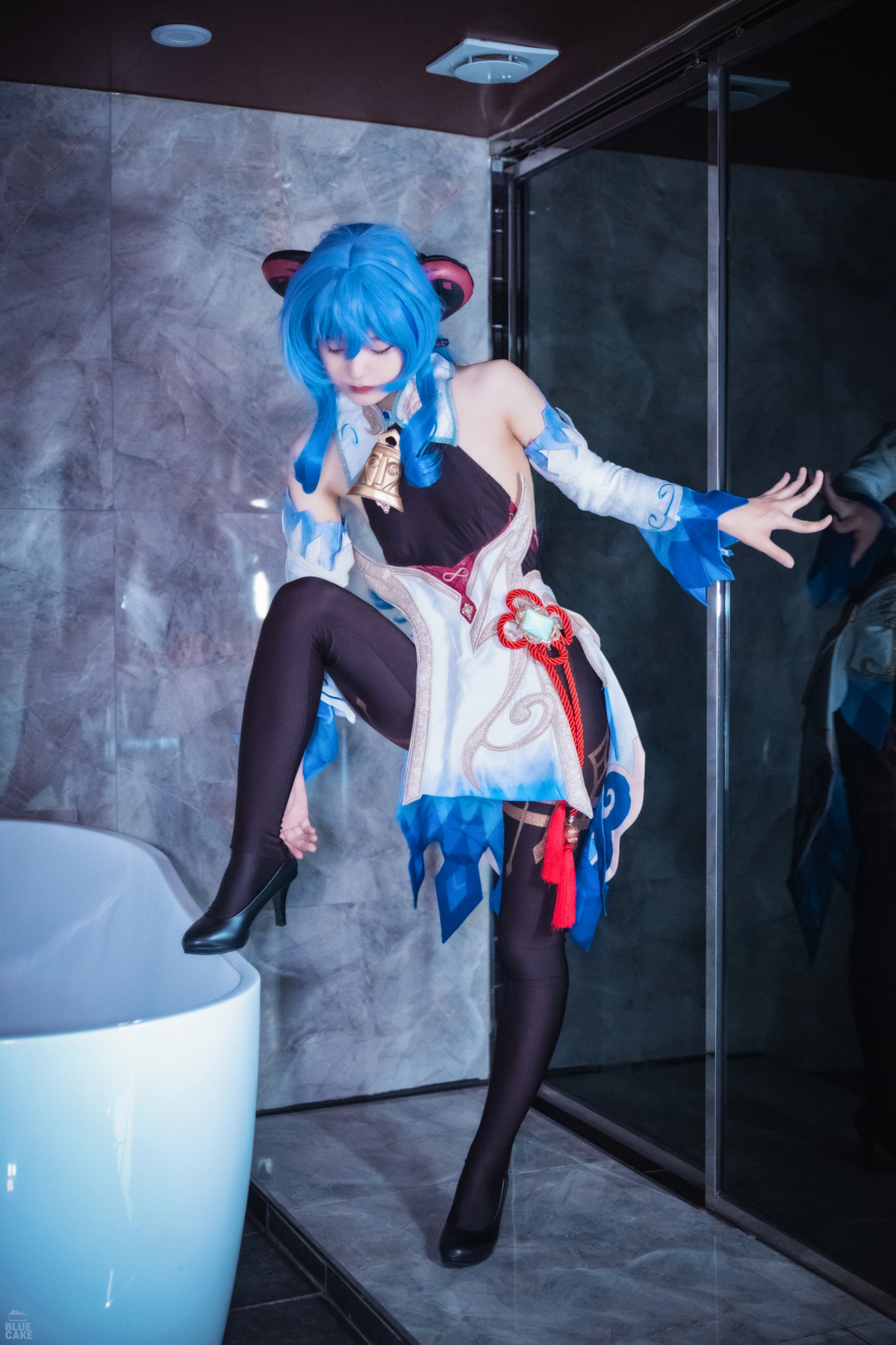 Jeong-Jenny-정제니-BLUECAKE-Vol10-8220Sleeping-with-Ganyu8221-Set01-01-22