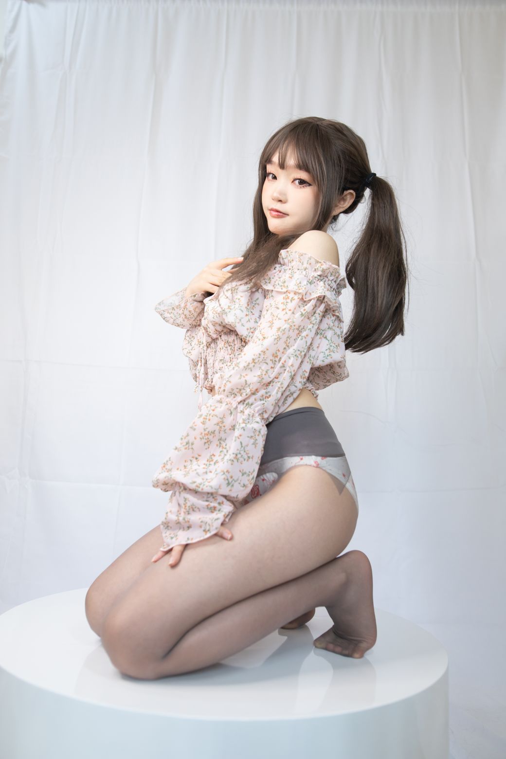 神沢永莉---缠玛瑙灰象牙白-45P-03-29