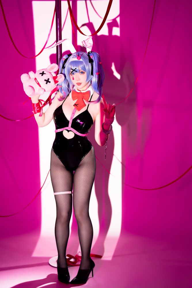 星之迟迟---2024年05月计划B-初音未来-兔子洞85P2V-32GB-08-17