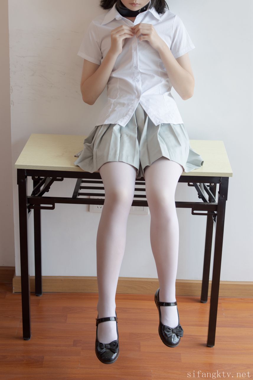 少女秩序---内部私定小满R18-奴隶少女露脸大尺度-105P1V-48G-12-21