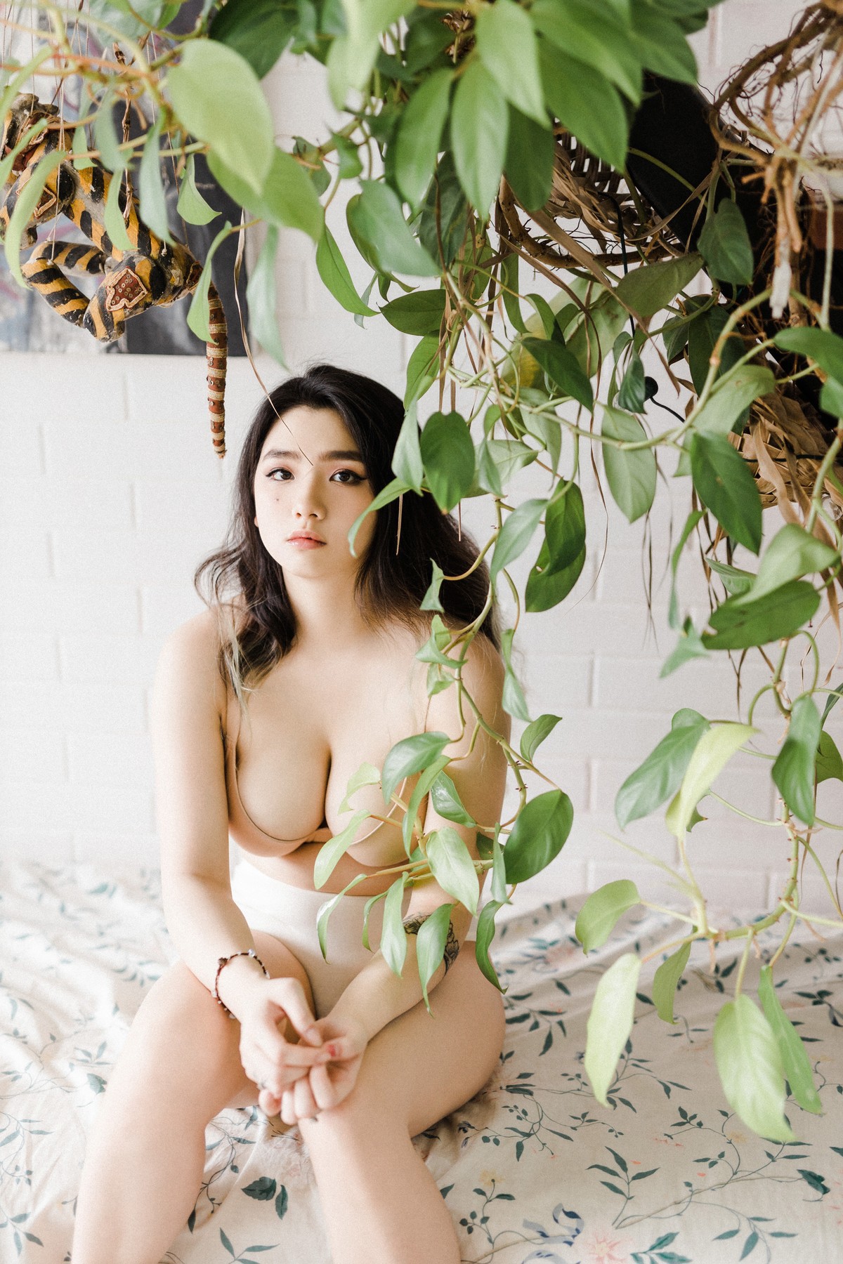 Jaszlyn-DCP-snaps-Vol01-Photobook-Set01-11-13