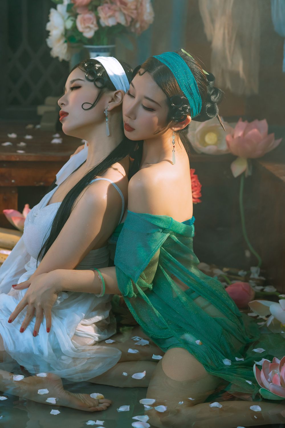 云溪溪-奶桃桃轩萧学姐-朝开2-26P-1V-135GB-04-05