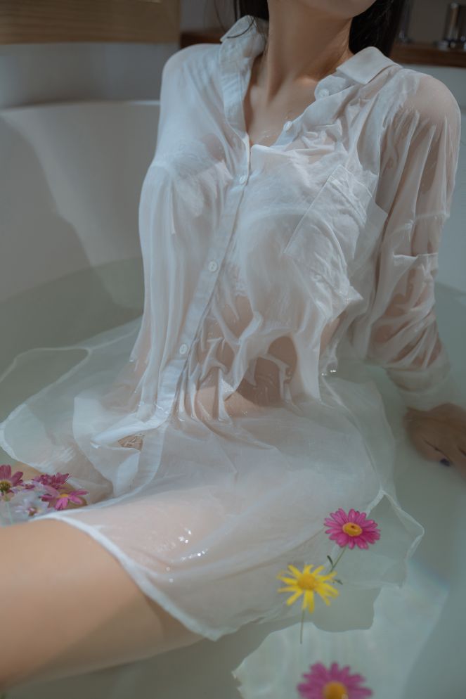 萌芽儿o0-浴缸-72P-1760MB-03-19